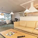 Beachfront Family Retreat - By Traum 度假居