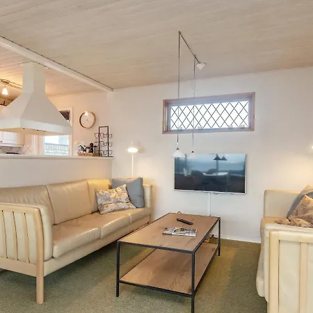 Beachfront Family Retreat - By Traum Ferienhaus