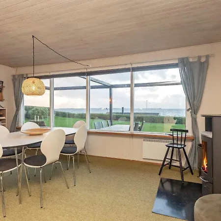 Ferienhaus Beachfront Family Retreat - By Traum
