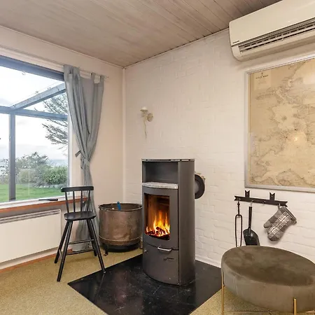 Beachfront Family Retreat Naes (Funen)