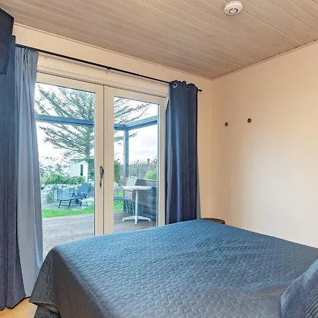 Beachfront Family Retreat * Naes (Funen)